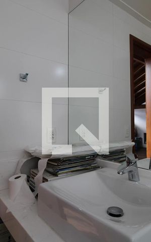 Casa à venda com 344m², 5 quartos e 4 vagasBanheiro
