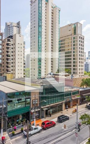 Apartamento à venda com 107m², 2 quartos e sem vagaVista