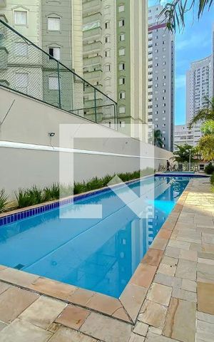 Apartamento à venda com 86m², 3 quartos e 2 vagas Apartamento à venda com 86m², 3 quartos e 2 vagasÁrea comum - Piscina