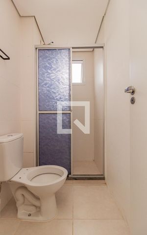 Apartamento à venda com 49m², 2 quartos e 1 vaga Apartamento à venda com 49m², 2 quartos e 1 vagaBanheiro