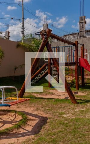 Apartamento à venda com 49m², 2 quartos e 1 vaga Apartamento à venda com 49m², 2 quartos e 1 vagaÁrea comum - Playground