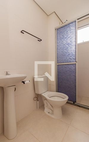 Apartamento à venda com 49m², 2 quartos e 1 vaga Apartamento à venda com 49m², 2 quartos e 1 vagaBanheiro