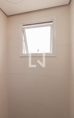 Apartamento à venda com 49m², 2 quartos e 1 vaga Apartamento à venda com 49m², 2 quartos e 1 vagaBanheiro