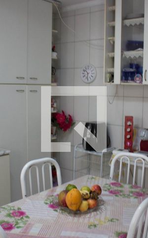 Casa à venda com 100m², 3 quartos e 2 vagas Casa à venda com 100m², 3 quartos e 2 vagasCozinha