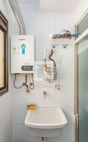 Apartamento à venda com 65m², 3 quartos e 1 vagaÁrea de Serviço