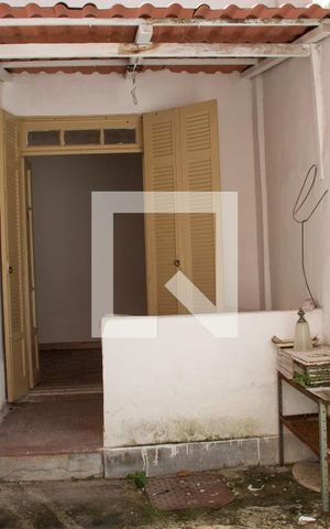Casa de condomínio à venda com 87m², 3 quartos e 1 vagaÁrea de Serviço / Quintal Interno