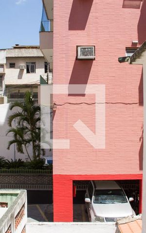 Casa de condomínio à venda com 87m², 3 quartos e 1 vagaQuarto 02 - Janela