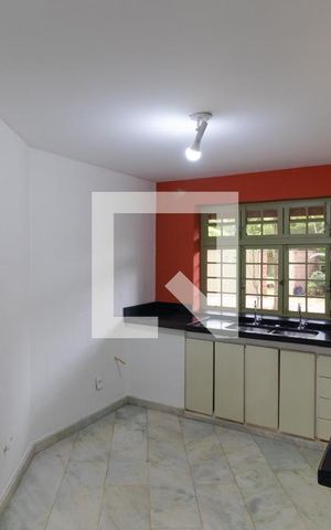 Casa à venda com 237m², 3 quartos e 3 vagasCozinha