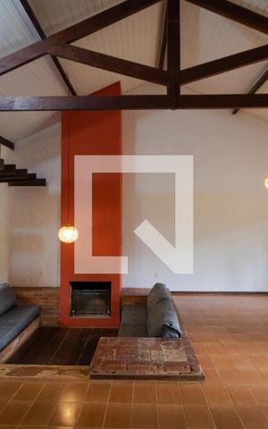 Casa à venda com 237m², 3 quartos e 3 vagasSalas