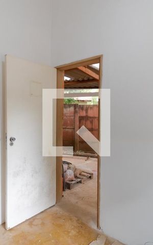 Casa à venda com 237m², 3 quartos e 3 vagasQuarto de Serviço