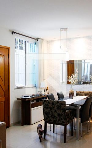 Casa de condomínio à venda com 170m², 3 quartos e 1 vagaSala