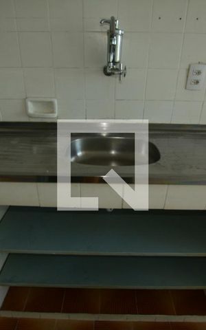 Apartamento para alugar com 48m², 2 quartos e 2 vagasCozinha