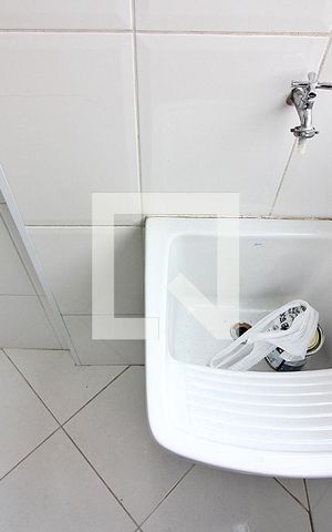 Apartamento para alugar com 70m², 3 quartos e 1 vagaÁrea de Serviço
