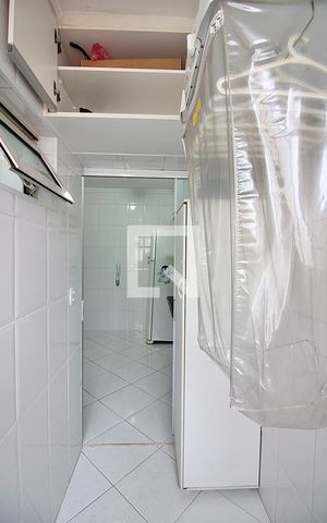 Apartamento para alugar com 70m², 3 quartos e 1 vagaÁrea de Serviço