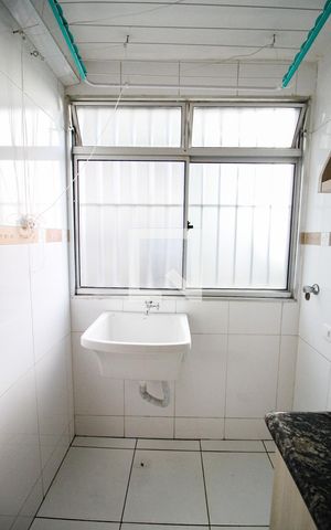 Apartamento à venda com 45m², 2 quartos e sem vagaarea de serviço