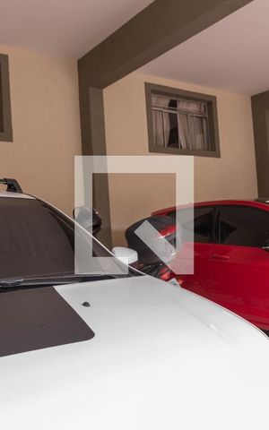 Casa à venda com 421m², 4 quartos e 5 vagas Casa à venda com 421m², 4 quartos e 5 vagasGaragem