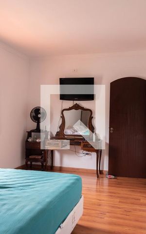 Casa à venda com 421m², 4 quartos e 5 vagas Casa à venda com 421m², 4 quartos e 5 vagasSuíte