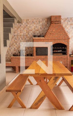 Casa à venda com 421m², 4 quartos e 5 vagas Casa à venda com 421m², 4 quartos e 5 vagasChurrasqueira