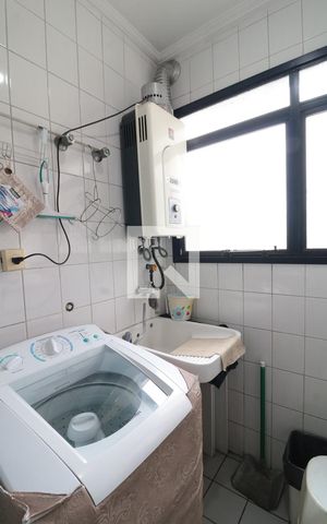 Apartamento à venda com 67m², 3 quartos e 1 vagaÁrea de Serviço