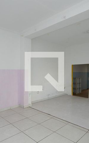 Casa à venda com 600m², 4 quartos e 3 vagasSala