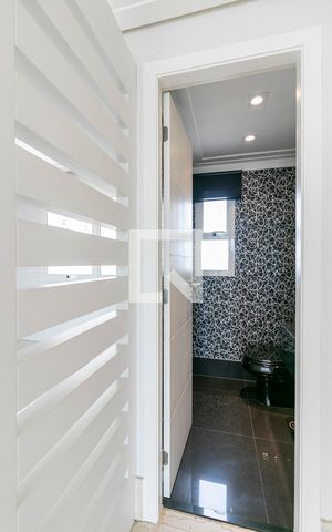 Apartamento à venda com 156m², 3 quartos e 3 vagasLavabo