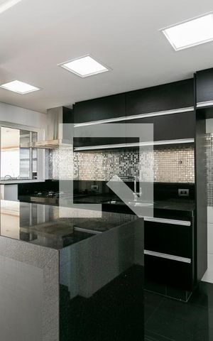 Apartamento à venda com 156m², 3 quartos e 3 vagasCozinha