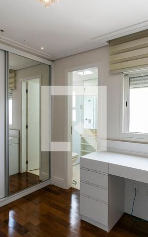 Apartamento à venda com 156m², 3 quartos e 3 vagasSuíte 2