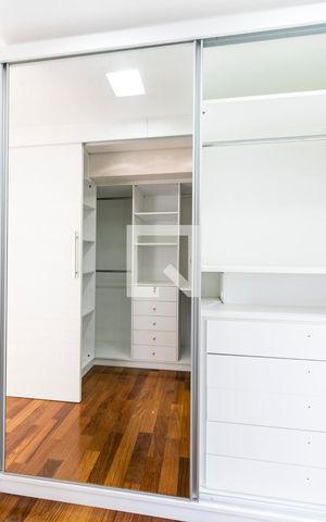 Apartamento à venda com 156m², 3 quartos e 3 vagasSuíte 1 - Closet