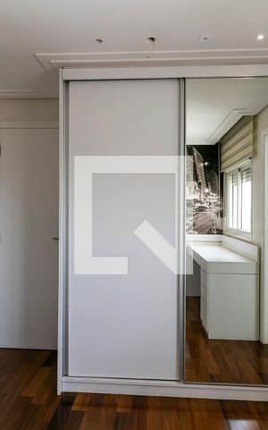 Apartamento à venda com 156m², 3 quartos e 3 vagasSuíte 2