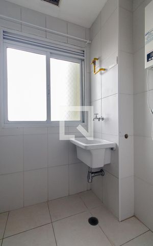 Apartamento à venda com 56m², 2 quartos e 1 vaga Apartamento à venda com 56m², 2 quartos e 1 vagaÁrea de serviço