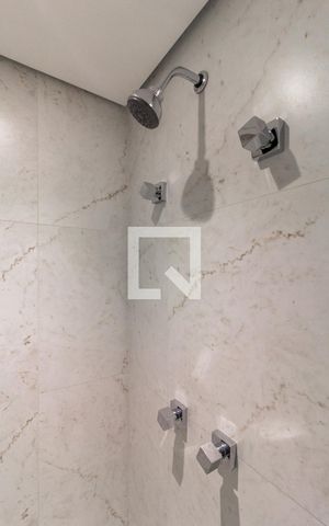 Studio para alugar com 51m², 1 quarto e 1 vaga Studio para alugar com 51m², 1 quarto e 1 vagaBanheiro Suite