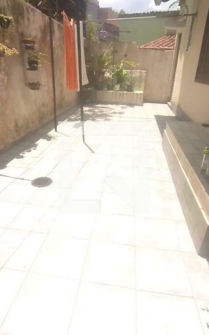 Casa à venda com 228m², 5 quartos e 2 vagas