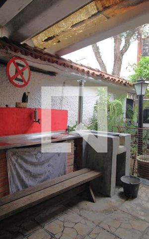 Casa para alugar com 180m², 3 quartos e 2 vagasChurrasqueira - garagem