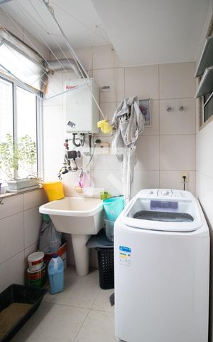 Apartamento à venda com 380m², 4 quartos e 4 vagas Apartamento à venda com 380m², 4 quartos e 4 vagasÁrea de Serviço