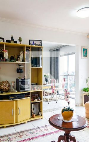 Apartamento à venda com 121m², 4 quartos e 2 vagas Apartamento à venda com 121m², 4 quartos e 2 vagasSala