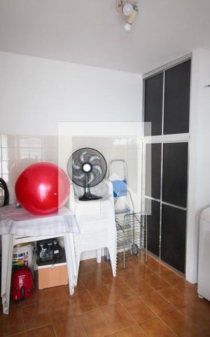Casa à venda com 152m², 2 quartos e 2 vagas Casa à venda com 152m², 2 quartos e 2 vagasLavanderia