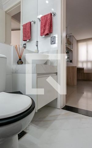 Apartamento à venda com 93m², 2 quartos e 1 vagaBanheiro Social
