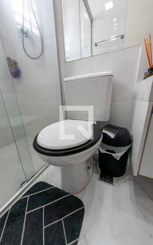 Apartamento à venda com 93m², 2 quartos e 1 vagaBanheiro Social