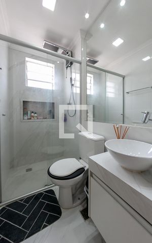 Apartamento à venda com 93m², 2 quartos e 1 vagaBanheiro Social