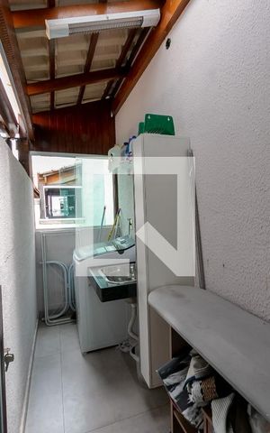 Apartamento à venda com 93m², 2 quartos e 1 vagaÁrea de Serviço
