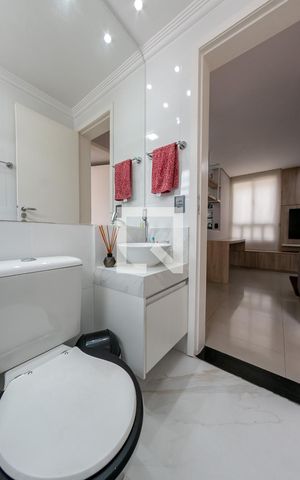 Apartamento à venda com 93m², 2 quartos e 1 vagaBanheiro Social