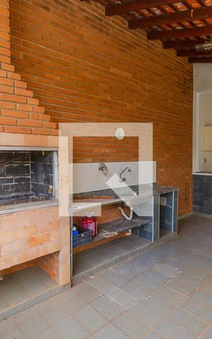 Casa à venda com 550m², 4 quartos e 7 vagas Casa à venda com 550m², 4 quartos e 7 vagasChurrasqueira