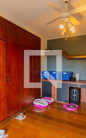 Casa à venda com 550m², 4 quartos e 7 vagas Casa à venda com 550m², 4 quartos e 7 vagasSuíte 2
