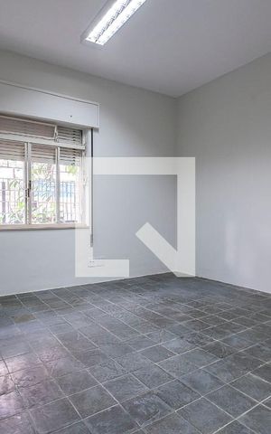 Apartamento para alugar com 138m², 4 quartos e 1 vaga Apartamento para alugar com 138m², 4 quartos e 1 vagaQuarto 3