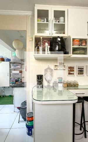 Apartamento à venda com 70m², 2 quartos e 2 vagasCozinha