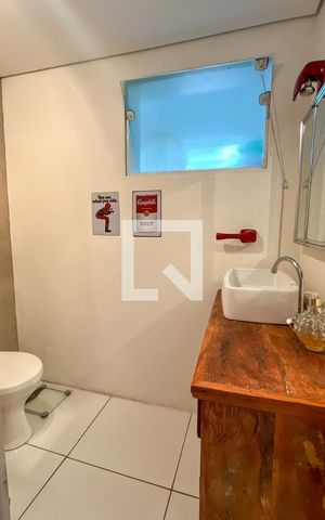 Apartamento à venda com 70m², 2 quartos e 2 vagasBanheiro Corredor