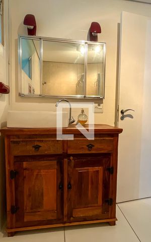 Apartamento à venda com 70m², 2 quartos e 2 vagasBanheiro Corredor