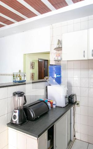 Casa à venda com 800m², 7 quartos e 5 vagas Casa à venda com 800m², 7 quartos e 5 vagasCozinha
