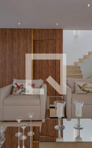 Casa à venda com 400m², 4 quartos e 4 vagas Casa à venda com 400m², 4 quartos e 4 vagasSala