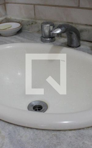 Apartamento à venda com 50m², 2 quartos e sem vagaBanheiro - Torneira